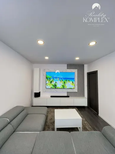 Na predaj 2-izbový byt, 66 m², Komárno, Hrnčiarska