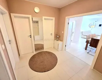 Na prenájom 3-izbový byt, 90 m², Bratislava-Ružinov, Na Križovatkách