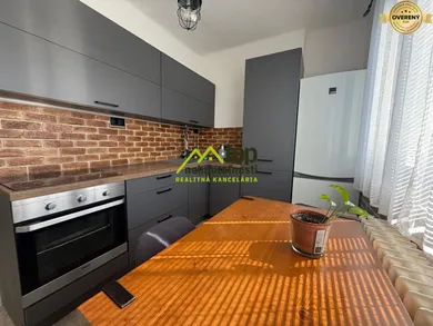 Mieszkania na sprzedaż, 3-pokojowe, Topoľčany · €148 000