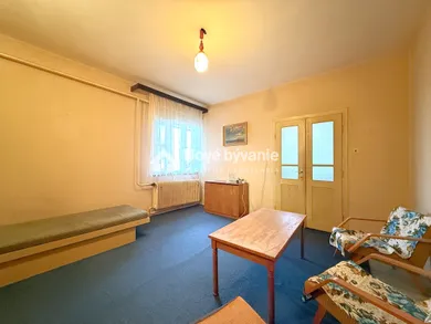 Na predaj 4-izbový dom, 140 m², Veľké Ludince, .