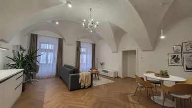 Apartments for rent, 2-room in Banská Bystrica · €990