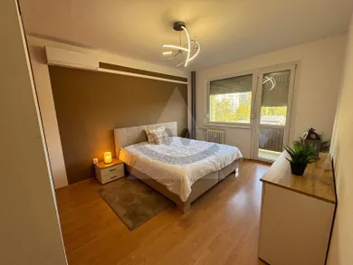 Na predaj 2-izbový byt, 55 m², Komárno, Košická