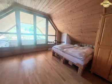 Na predaj 4-izbový dom, 180 m², Nemecká