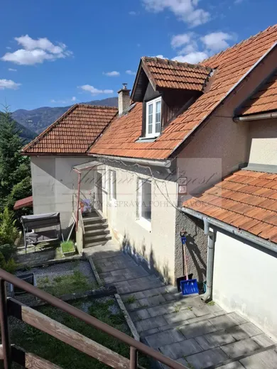 Na prenájom 5-izbový dom, 195 m², Ružomberok, Horská
