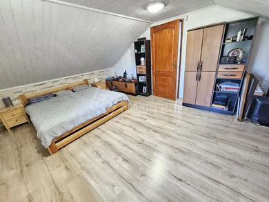 Na predaj dom, 180 m², Horné Saliby