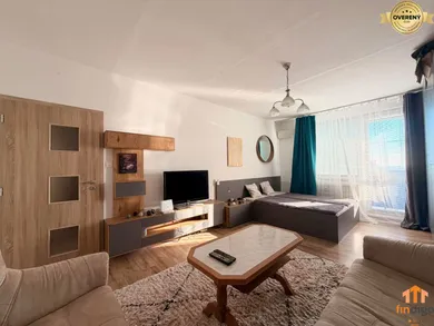 Na prenájom 2-izbový byt, 72 m², Nitra, Čajkovského