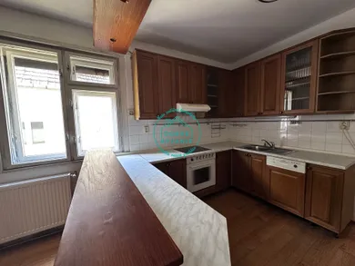 Na predaj dom, 120 m², Nové Zámky, Jeruzalemská
