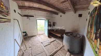 Na predaj rekreačný dom v Levice · €12 000 · Pôvodný stav