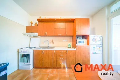 Na predaj 3-izbový byt, 72 m², Prievidza
