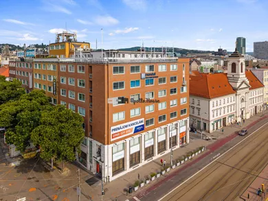 Комерційні приміщення в оренду, Bratislava-Staré Mesto · €4 187