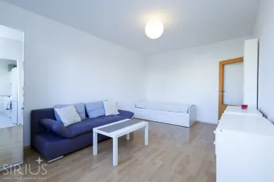 Mieszkania na wynajem, 1-pokojowe, Bratislava-Dúbravka · €540