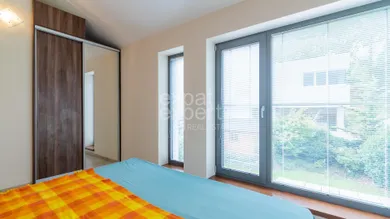 Na predaj dom, 250 m², Borinka