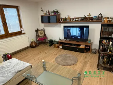 Na predaj dom, 220 m², Janova Lehota