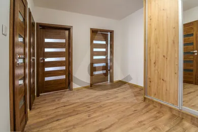 Na prenájom 2-izbový byt, 67 m², Žilina, Vlčince I