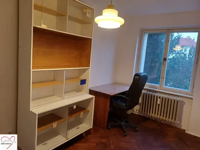 Na prenájom 3-izbový byt, 57 m², Trnava, Sladovnícka
