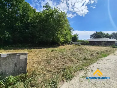 Na predaj pozemok, 916 m², Blahová