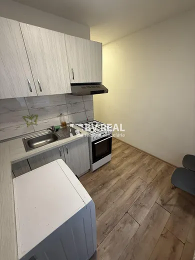 Na predaj 3-izbový byt, 62 m², Handlová