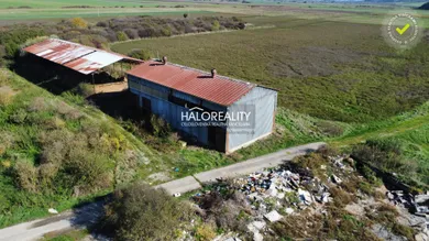 Na predaj komerčné, 375 m², Chrámec