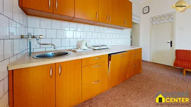 Na predaj 2-izbový dom, 78 m², Dulovce, Cintorínska