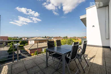 Na prenájom 2-izbový byt, 42 m², Rovinka, Dúhová