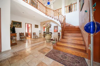 Houses for sale, 12-room in Miloslavov · €890,000