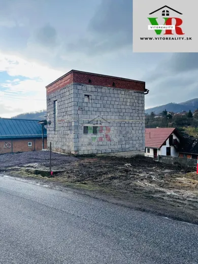 Na predaj dom, 120 m², Nová Baňa, Moyzesova