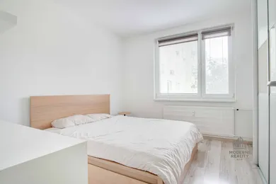 Na predaj 3-izbový byt, 73 m², Nové Zámky, Šoltésovej