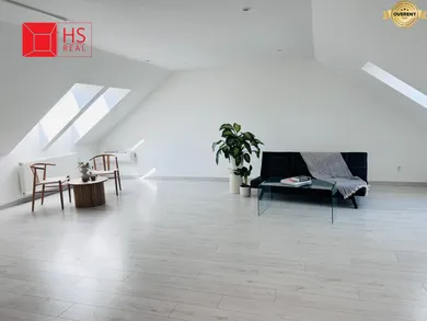 Na prenájom komerčné, 60 m², Nové Zámky, SNP