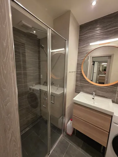 Na predaj 2-izbový byt, 55 m², Bratislava-Ružinov, Komárnická
