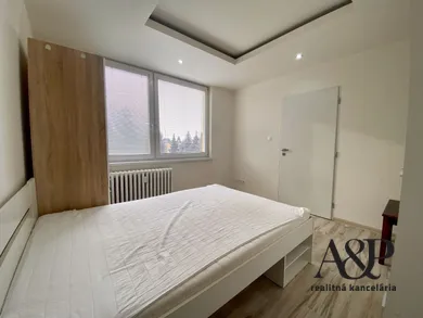 Na predaj 1-izbový byt, 31 m², Senica, Agátová