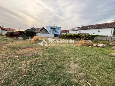Pozemky na predaj, Nitra · €100 000