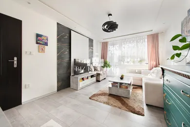 Na predaj 2-izbový byt, 62 m², Dubnica nad Váhom, Centrum I.