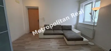 Na predaj 1-izbový byt, 28 m², Bratislava-Petržalka, Andrusovova