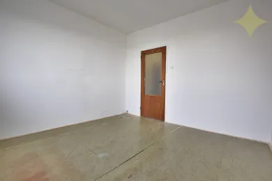 Na predaj 4-izbový byt, 77 m², Bratislava-Podunajské Biskupice