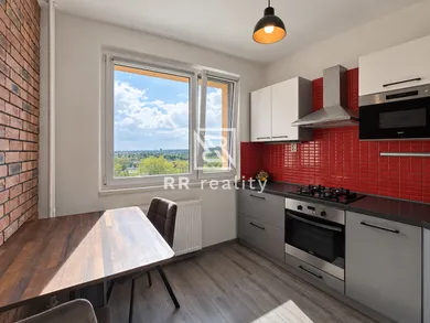 Na predaj 3-izbový byt, 78 m², Košice-Sídlisko Ťahanovce, Madridská 1