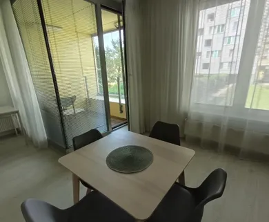 Na prenájom 1-izbový byt, 47 m², Bratislava-Ružinov, Záhradnícka