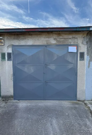 Na prenájom objekt v Dunajská Streda · €100 · Čiastočná rekonštrukcia