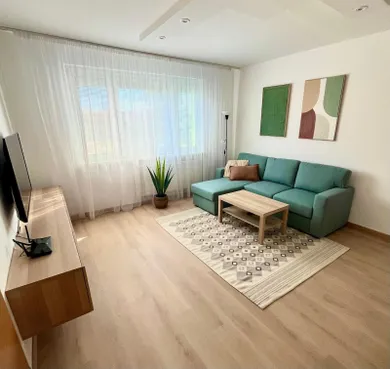 Квартири в оренду, 3-кімнатні, Bratislava-Ružinov · €900