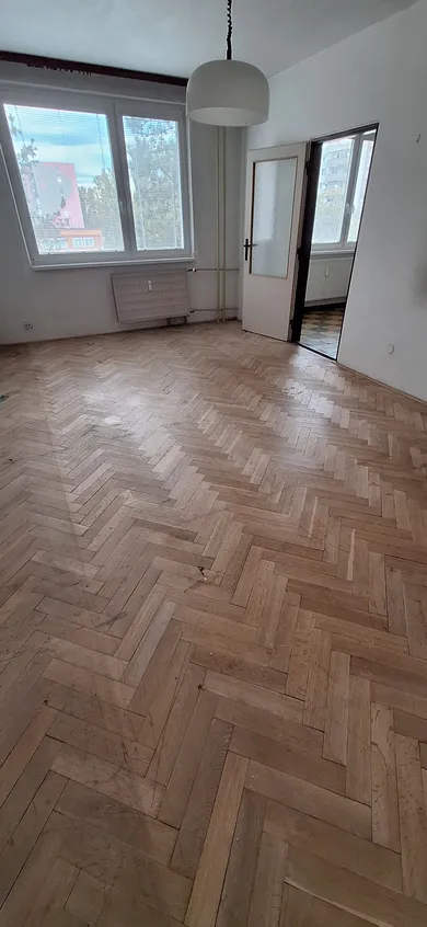 Na predaj 3-izbový byt, 82 m², Nové Zámky, Ľ. Štúra