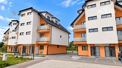 Na predaj 4-izbový byt, 90 m², Banka