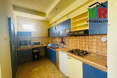 Na prenájom 2-izbový byt, 80 m², Nitra, Piaristická