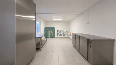 Na predaj objekt, 257 m², Nitra