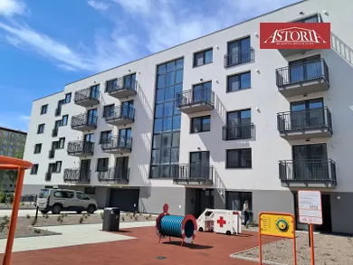 Na prenájom 1-izbový byt, 41 m², Martin, Košútska