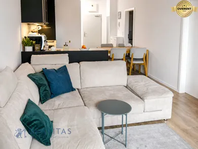 Mieszkania na wynajem, 2-pokojowe, Bratislava-Rača · €950
