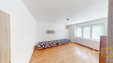 Na predaj 2-izbový byt, 55 m², Trnava, Špačinská cesta