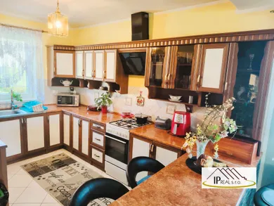 Na predaj 4-izbový dom, 135 m², Topoľníky, Hlavná