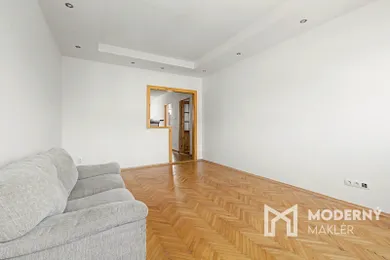 Na predaj 3-izbový byt, 72 m², Martin, Budovateľov