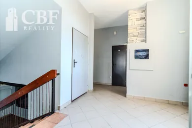 Na prenájom komerčné, 250 m², Svit