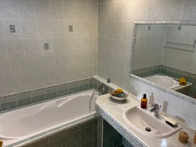 Na predaj 3-izbový byt, 73 m², Bratislava-Devínska Nová Ves