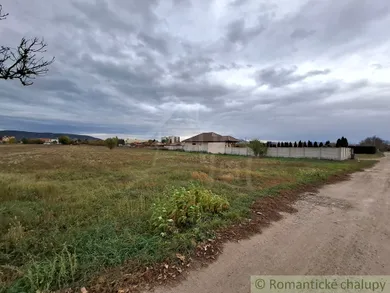 Na predaj pozemok, Štúrovo